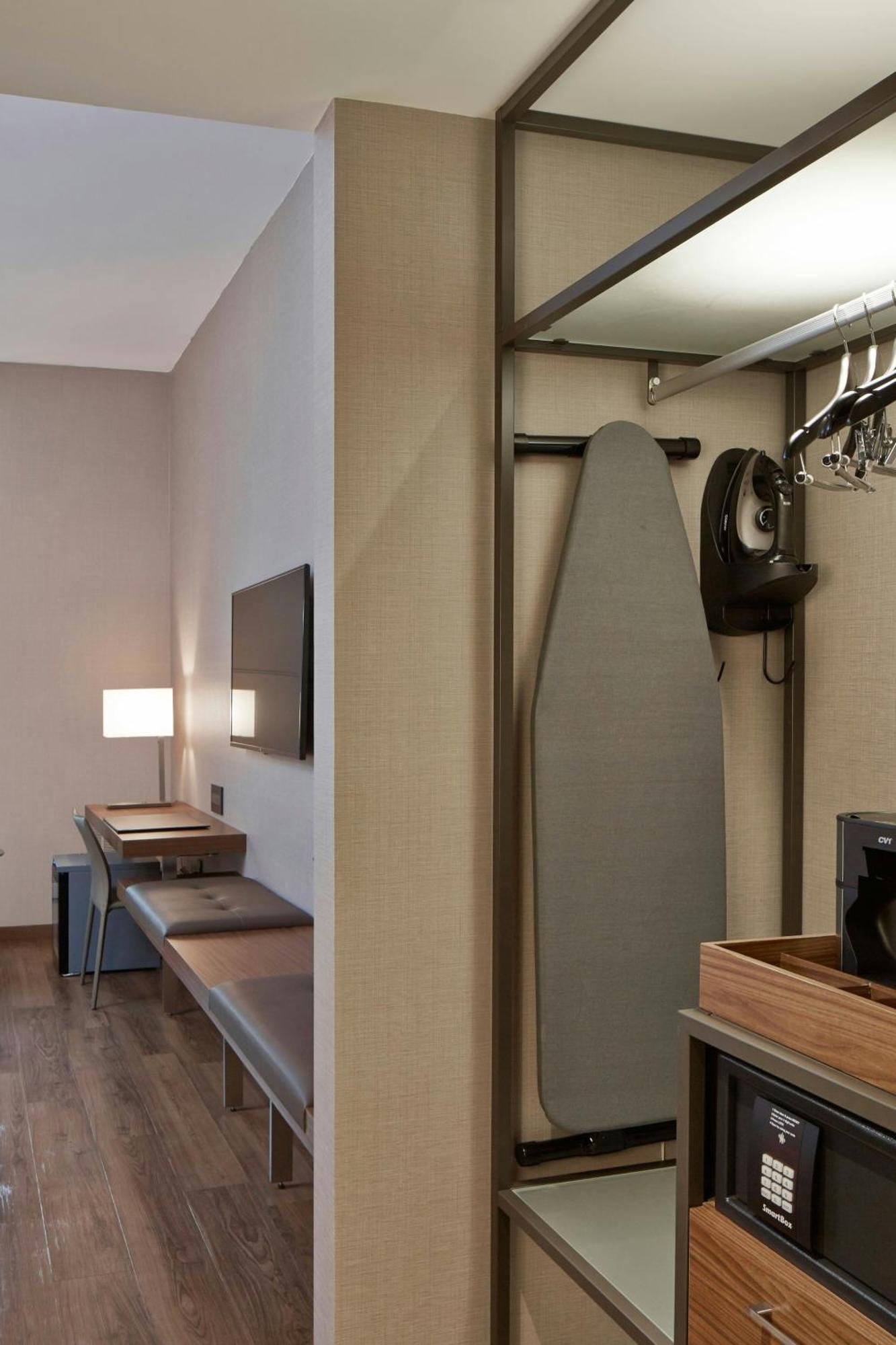 Ac Hotel By Marriott Minneapolis Downtown Екстер'єр фото