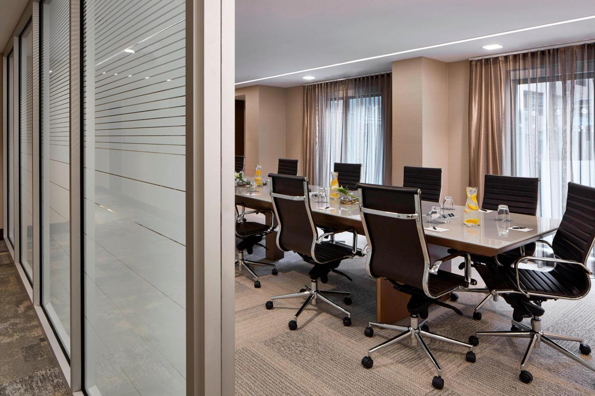 Ac Hotel By Marriott Minneapolis Downtown Екстер'єр фото