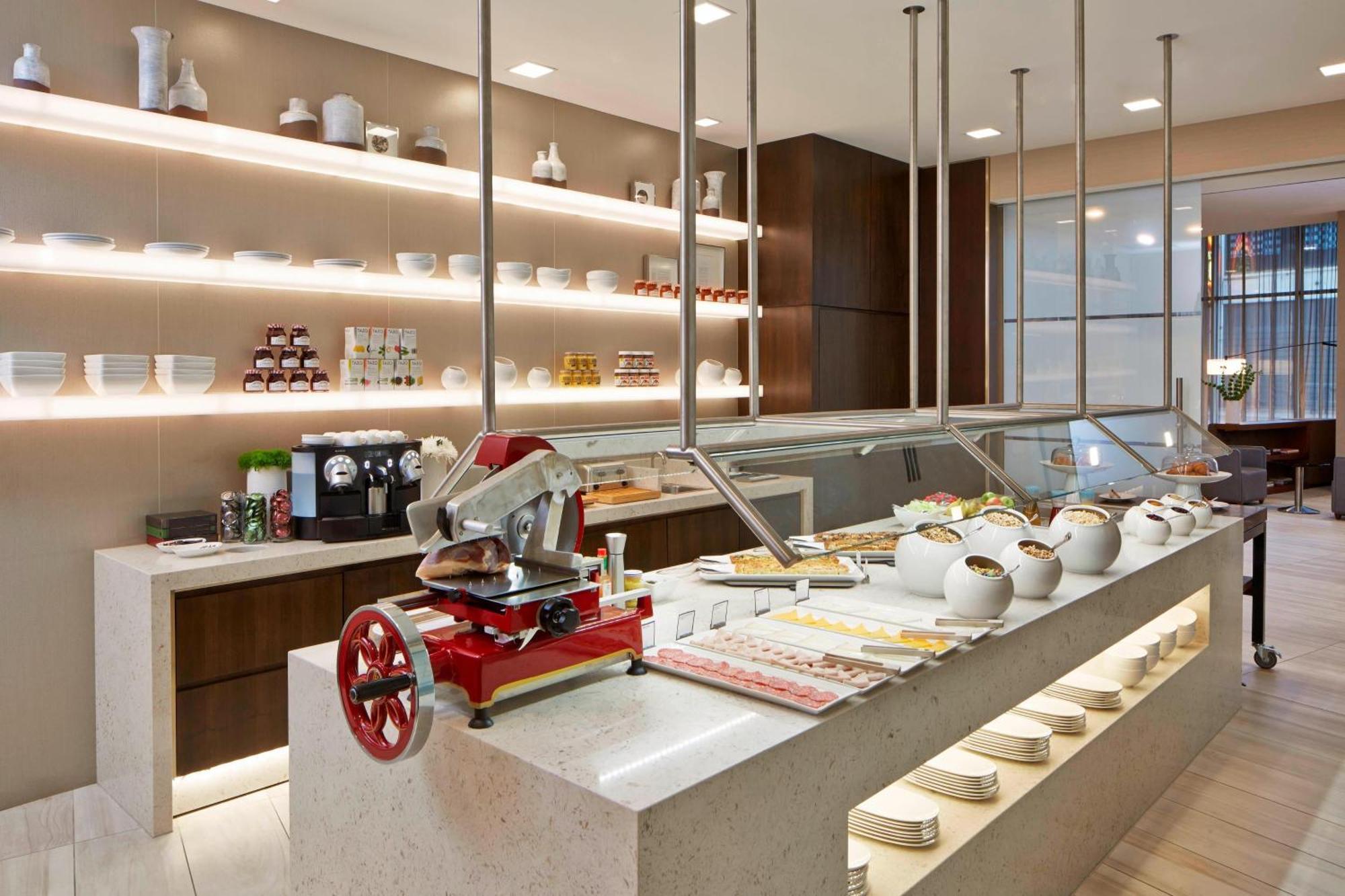 Ac Hotel By Marriott Minneapolis Downtown Екстер'єр фото
