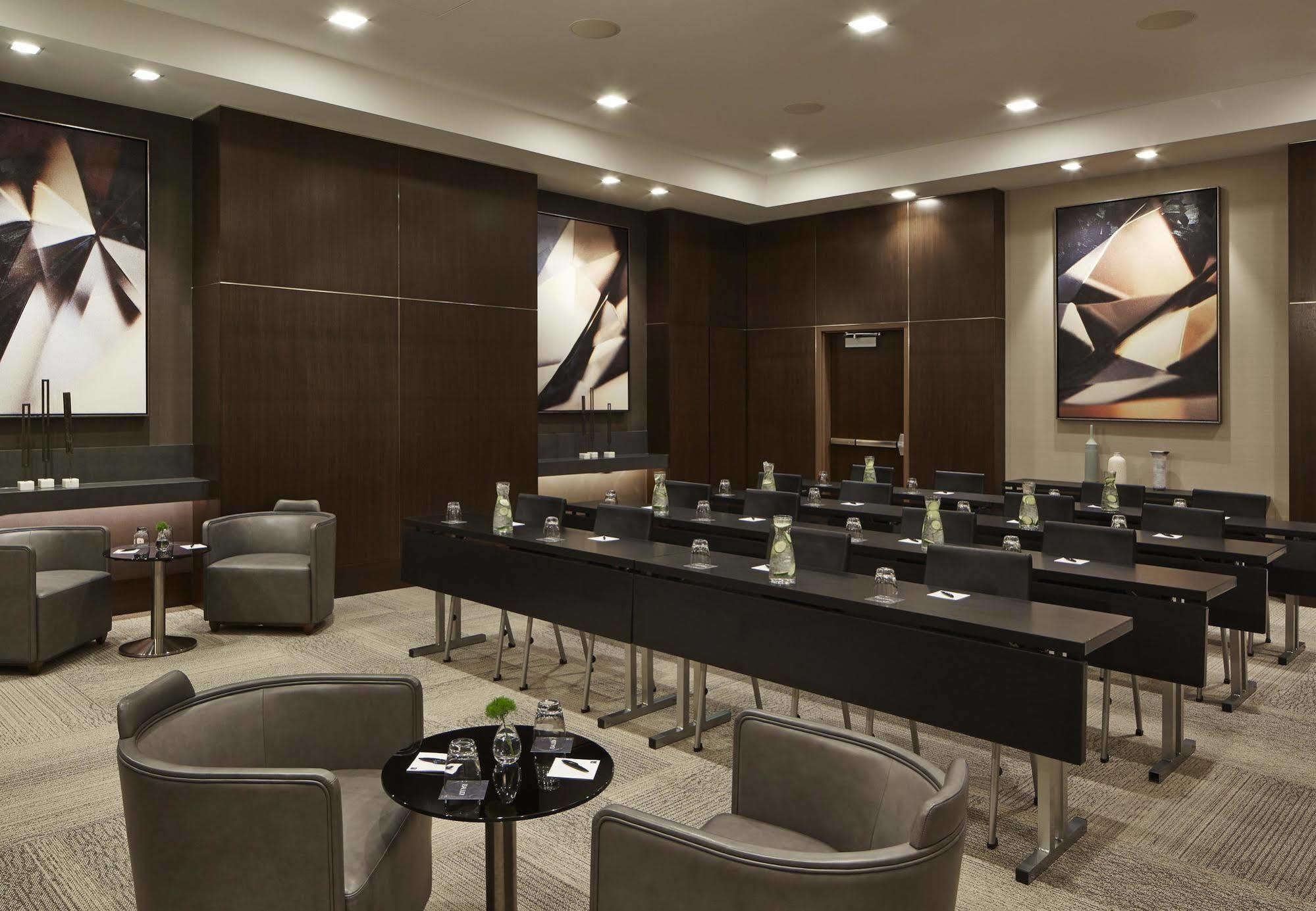 Ac Hotel By Marriott Minneapolis Downtown Екстер'єр фото